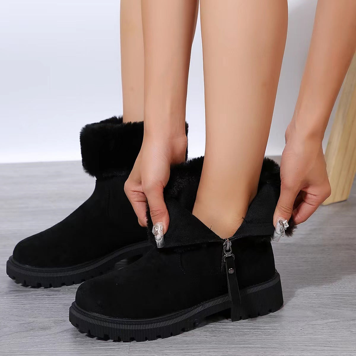 Warme Plüschstiefel Wintermode Schneestiefel mit seitlichem Reißverschluss für Damen im Freien, verdickte Schuhe mit niedrigem Absatz